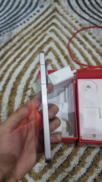 OnePlus ace 5 16/512 gb obmen honor 400 pro,poco f7 pro, Xiaomi14t pro