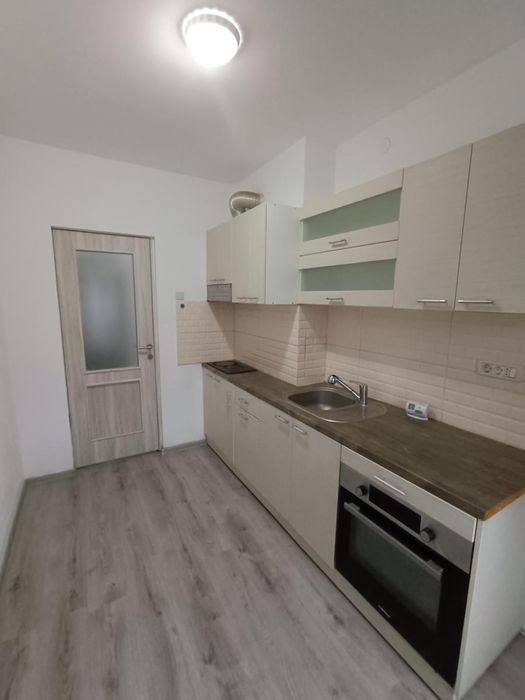 Apartament 2 camere, decomandat, renovat, Negoiu