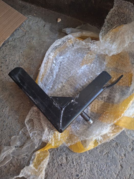 Кобальтқа запаска,жағдайы жақсы,газельге задный стоп,запаска ілетін .