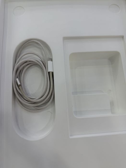 MacBook Pro 16 32/512gb 100% 4 цикла