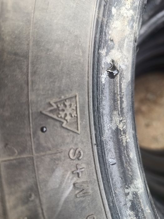 Продам комплект резины