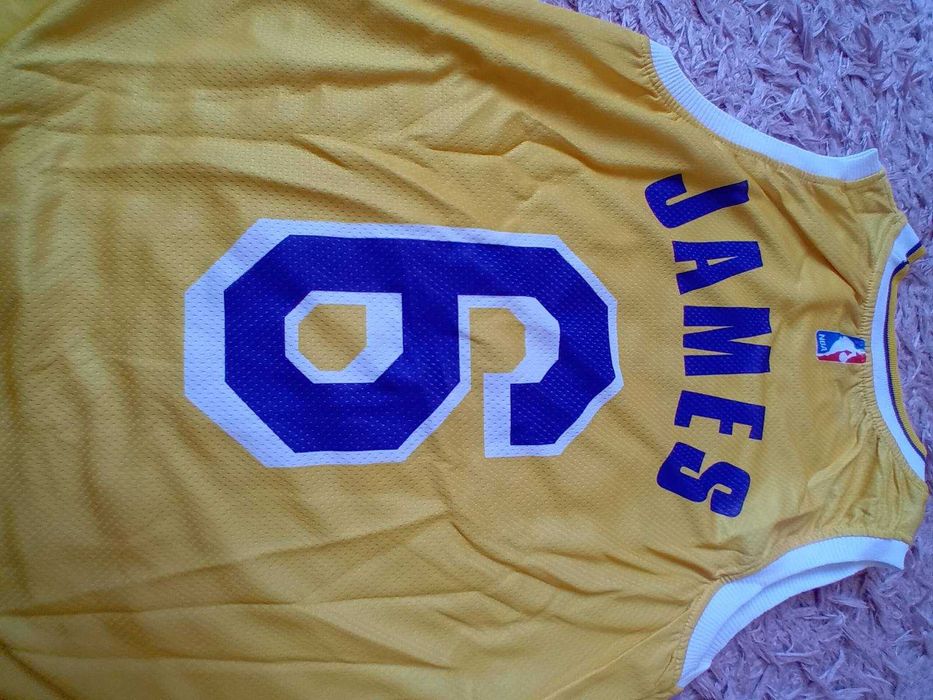 Чисто нов оригинален екип на Los Angelis Lakers - LeBron James