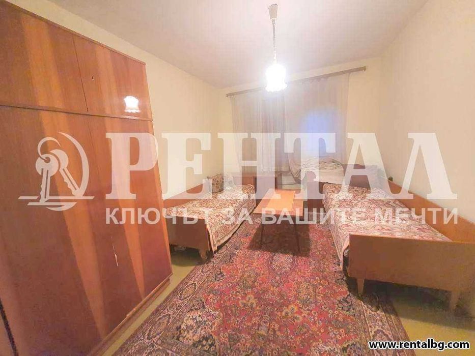 Продава се Тристаен апартамент в Пловдив, Кючук Париж - 85 кв.м за 1077 €/кв.м - Снимка #12