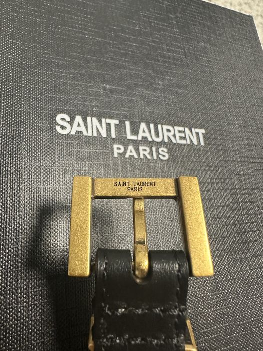 Curea Yves Saint Laurent – Nouă, cu cutie