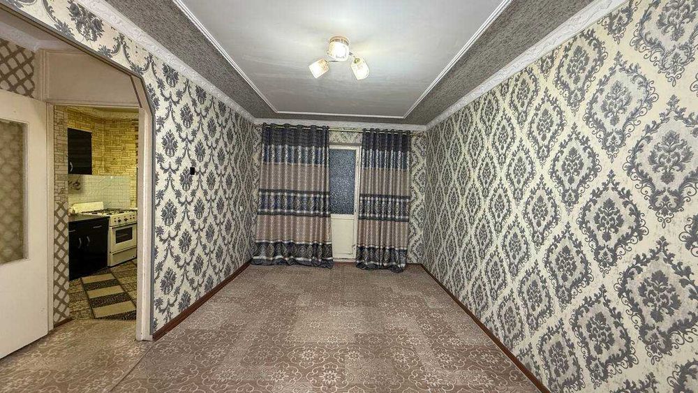 Фрунзиский Cитора кафеси 4 қаватда 2 хонали квартира сотилади.ID: 1572