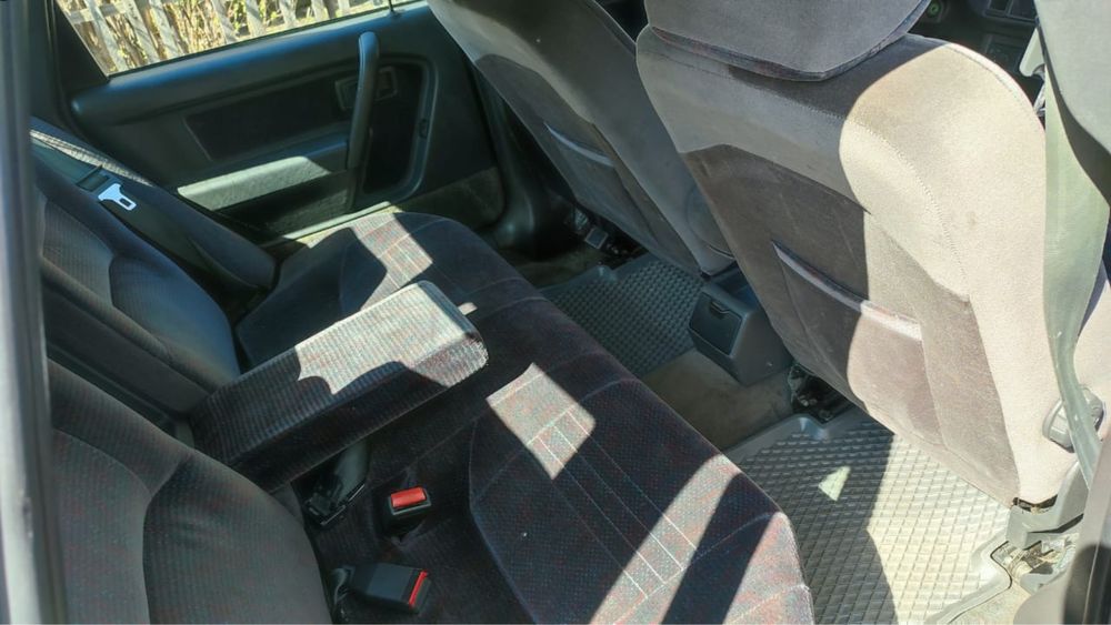 Продам машину Volvo 440