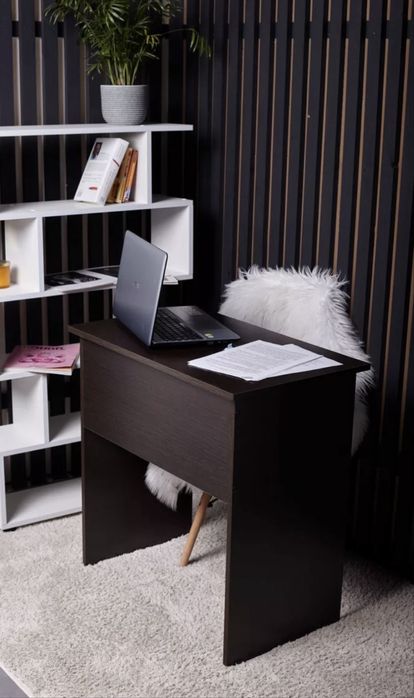 Письменный стол школьный