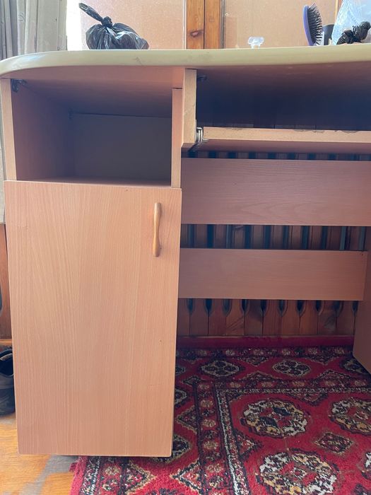 Стол компьютерный и письменный