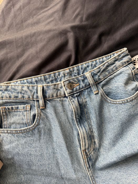 Дамски дънки и панталони