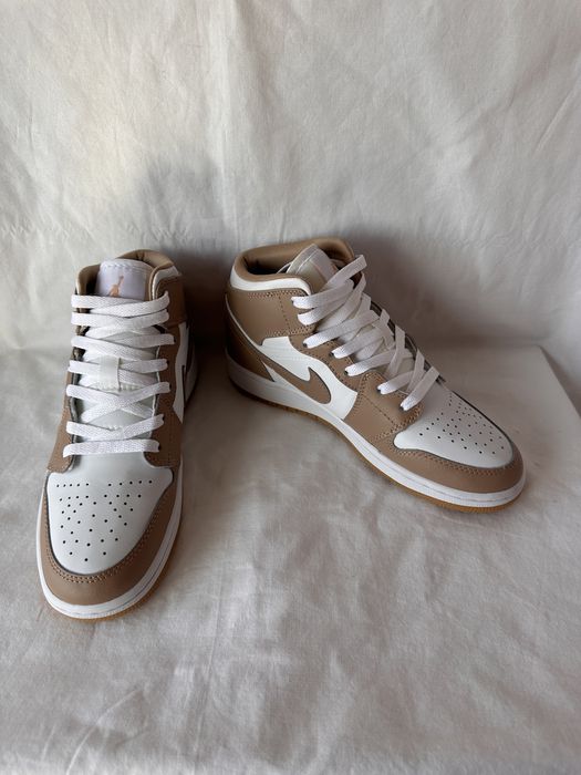 Jordan 1 Mid Tan Gum marime 39