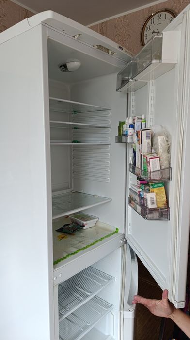 Холодильник атлант двухкамерный бу