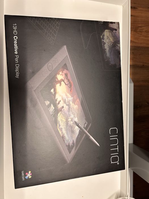 Tabletă grafică Wacom Cintiq 13HD – Full Box, stare excelentă