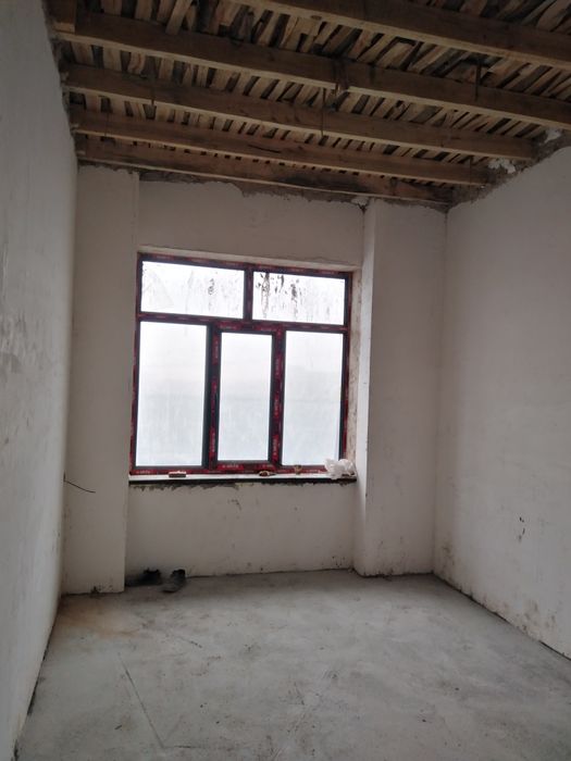 125.000у.е Охунбобоев Узумзор 2 сотик 6 комнатные  Евро Каробка 80%