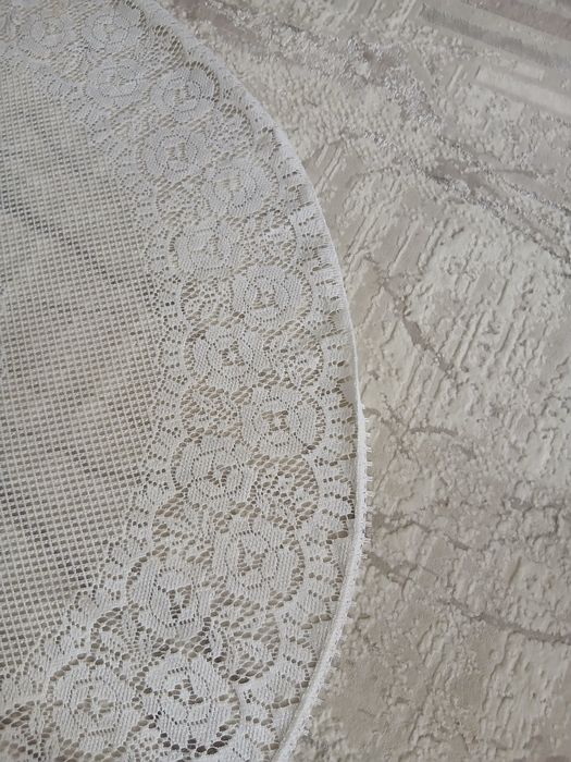 Скатерть на круглый стол