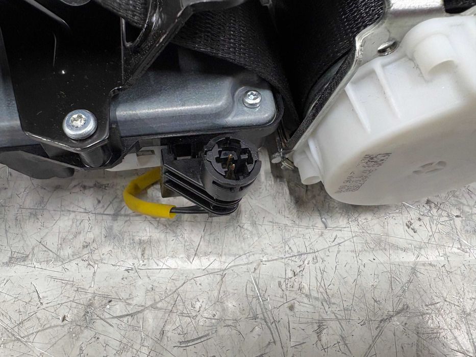 Оригинален Преден Десен Колан За БМВ Г11 Г12 7402424 BMW G11 G12