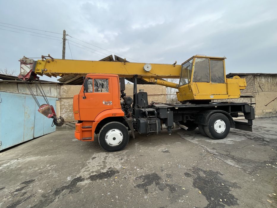автокран Камаз сотилади 18м стрелы 16т грузоподъемность крантас