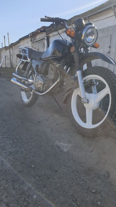 Мотоцикл 200 кубов