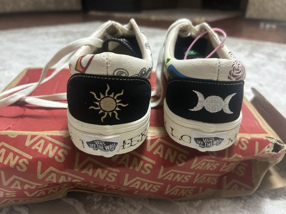 Кроссовки Vans