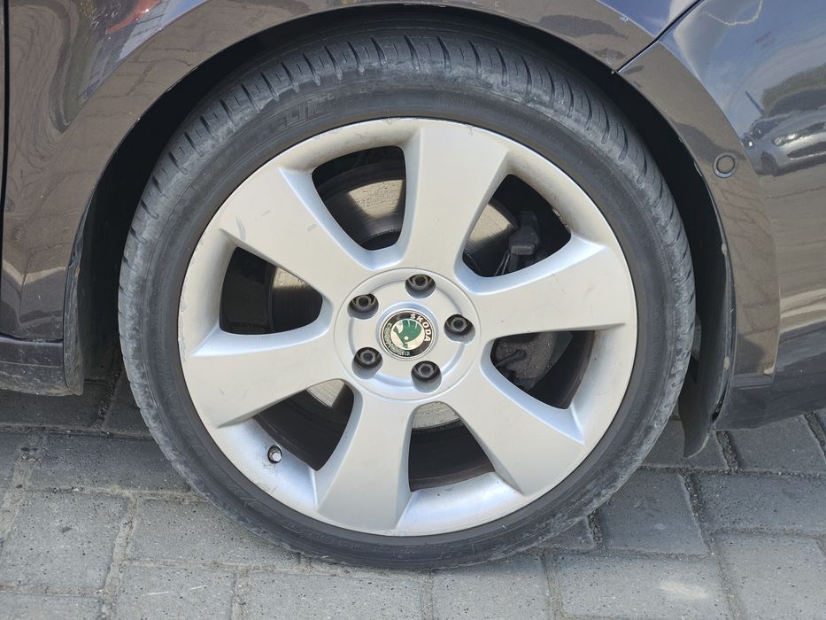 Vând jante / roti  225/40 r18