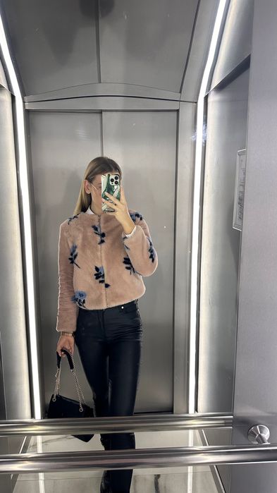 Пухено късо яке Zara