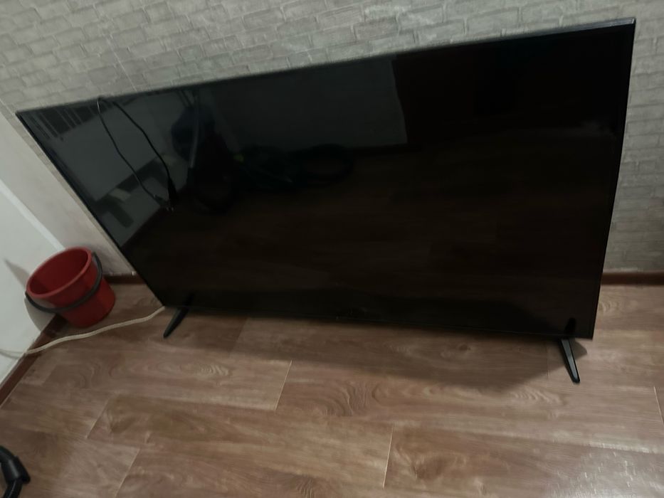 Продам телевизор DEXP на запчасти