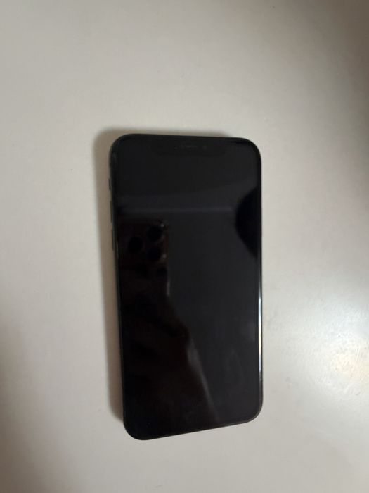 Продам Iphone XR