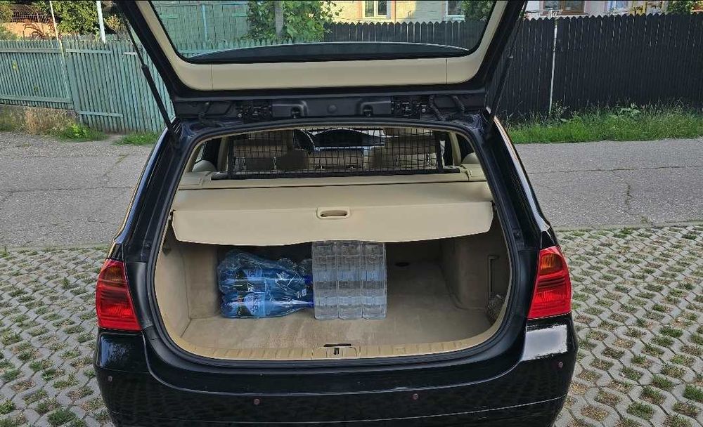 Bmw Seria 3 E91.  2.0d