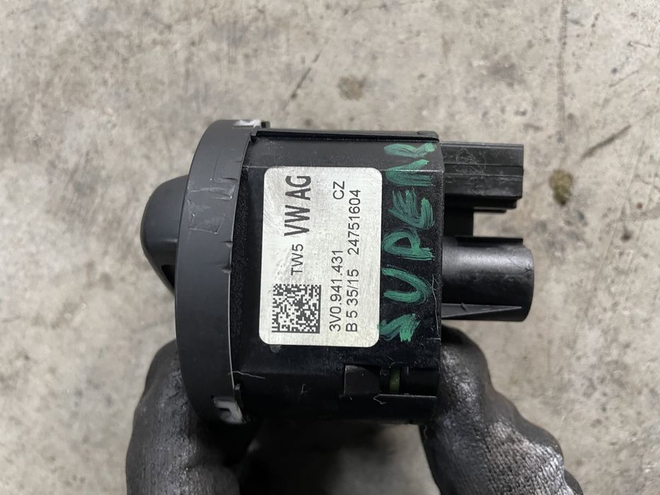 Bloc lumini / comanda faruri automate / proiectoare Skoda superb 3
