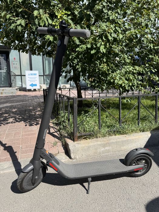 Электросамокат Ninebot Segway ES2