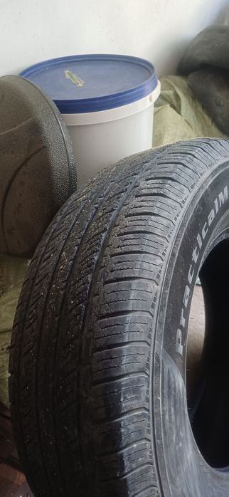Продам шины hilux