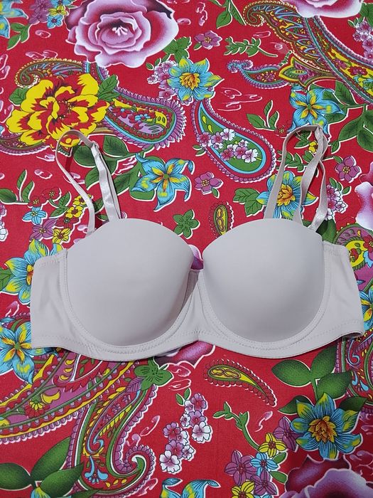 Бюстгальтеры новый