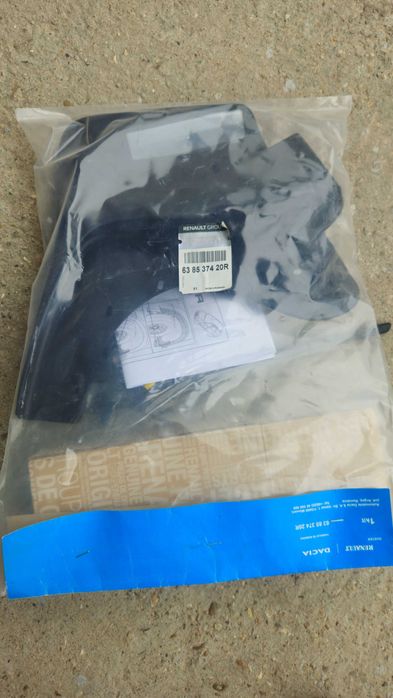 Части Renault/Dacia.Дясно огледало,антена,калобрани