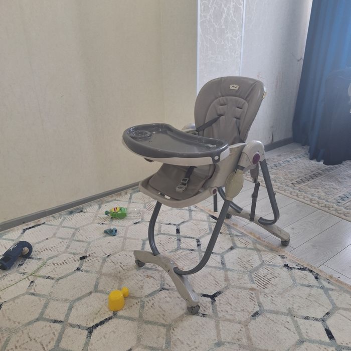 Продам детский стульчик для кормления