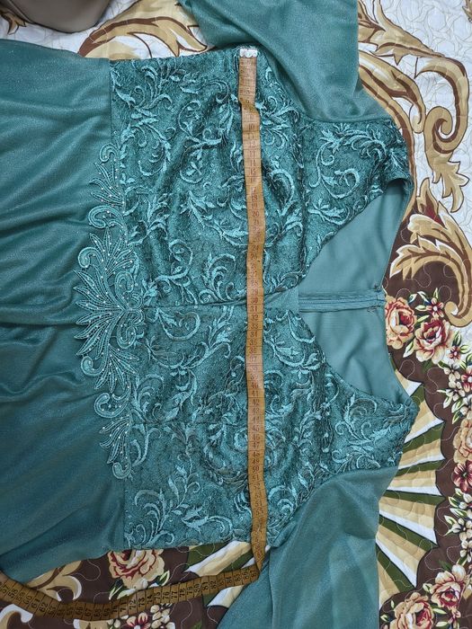 Vand rochie eleganta mărime 56