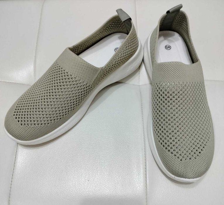 Продам мокасины, размер 40, новые.