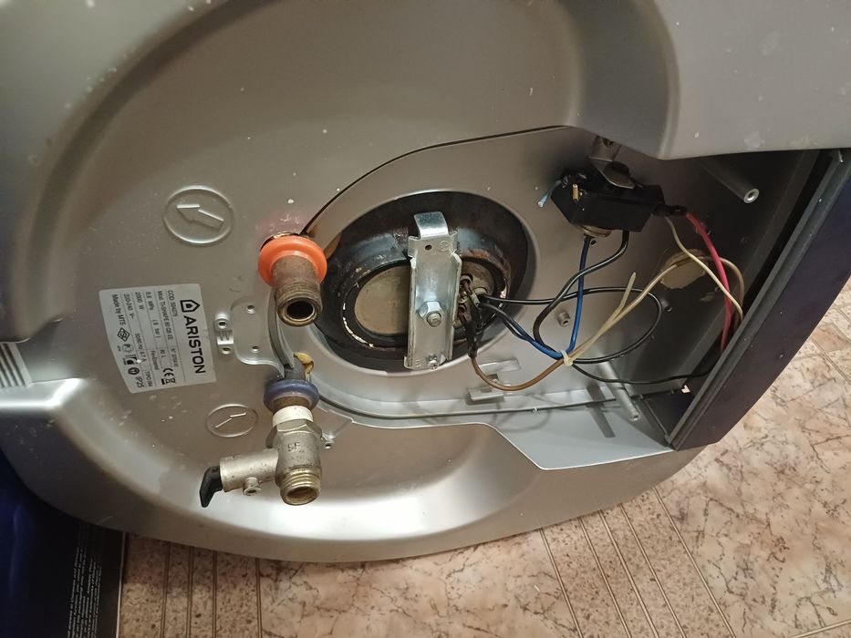 электробойлер аристон 100л