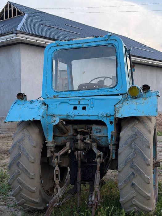 MTZ 80 Traktor Ideal