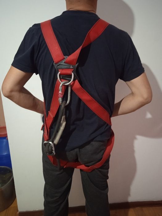 Продам страховочные ремен
