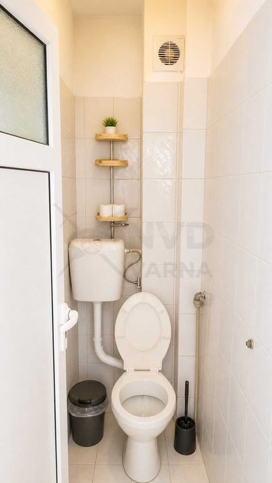 Дава се под наем Тристаен апартамент в Варна, Център - 83 кв.м за 732.87 € - Снимка #6