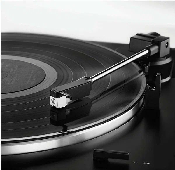 Audio Technica AT-LP60XBT Виниловый проигрыватель