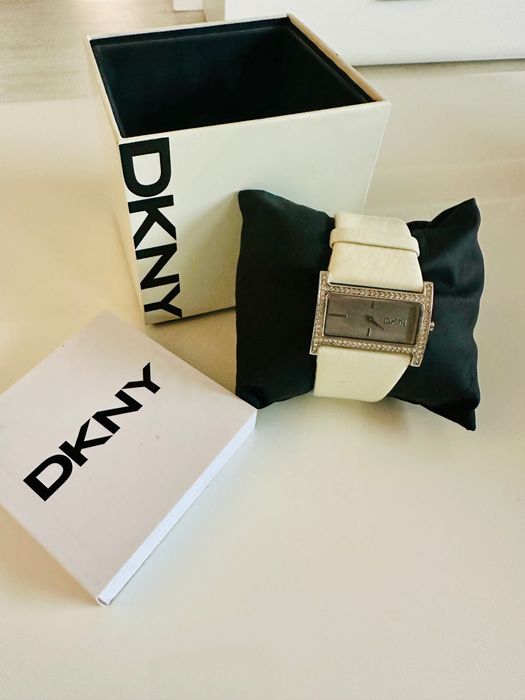 Vand Ceas Montre Femme DKNY NY4820