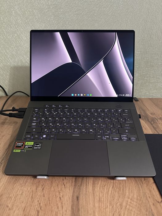 Продам подставку для ноутбука