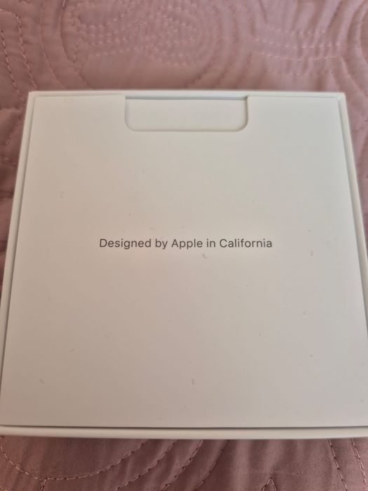 Например, AirPods