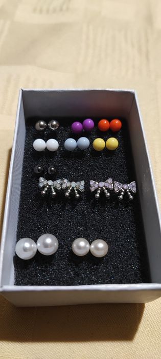 Обеци - сет от 11 чифта, с винт