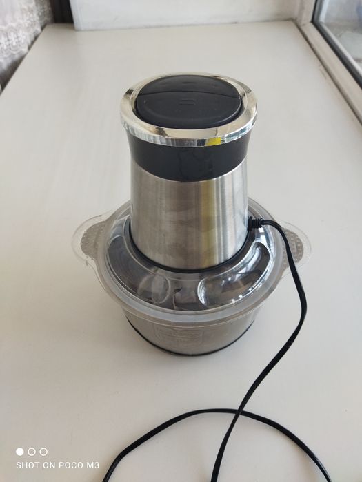 Продам Блендер. В отличном состоянии. 2500т