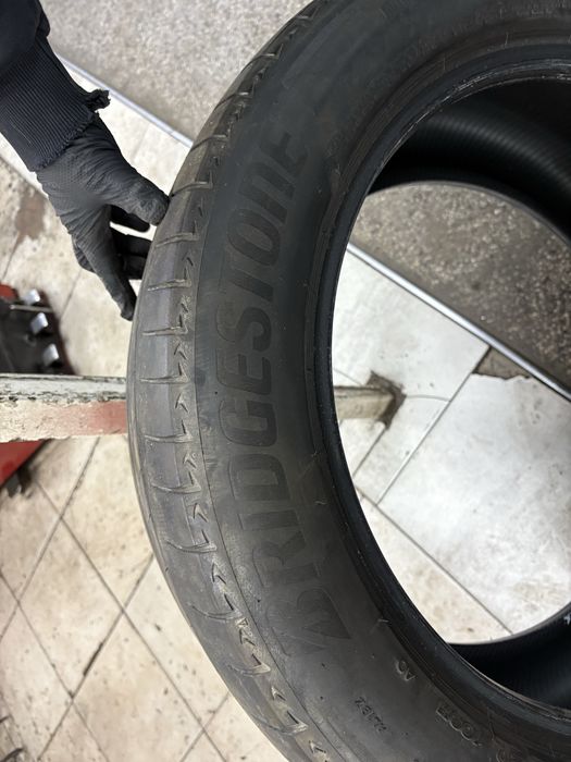 Продавам 4бр. летни гуми  Bridgestone Alenza 255/50/20