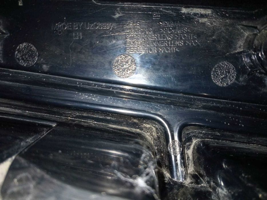 Продам левый стоп сигнал на Кобальт