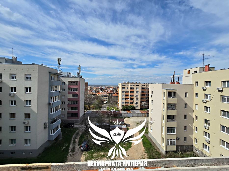 Продавам нов четиристаен 168кв.м. на 4 етаж БЕЗ КОМИСИОНА в гр.Асеновград, кв.Изток