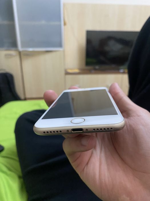 Iphone 7, 128 гб в отличном состоянии