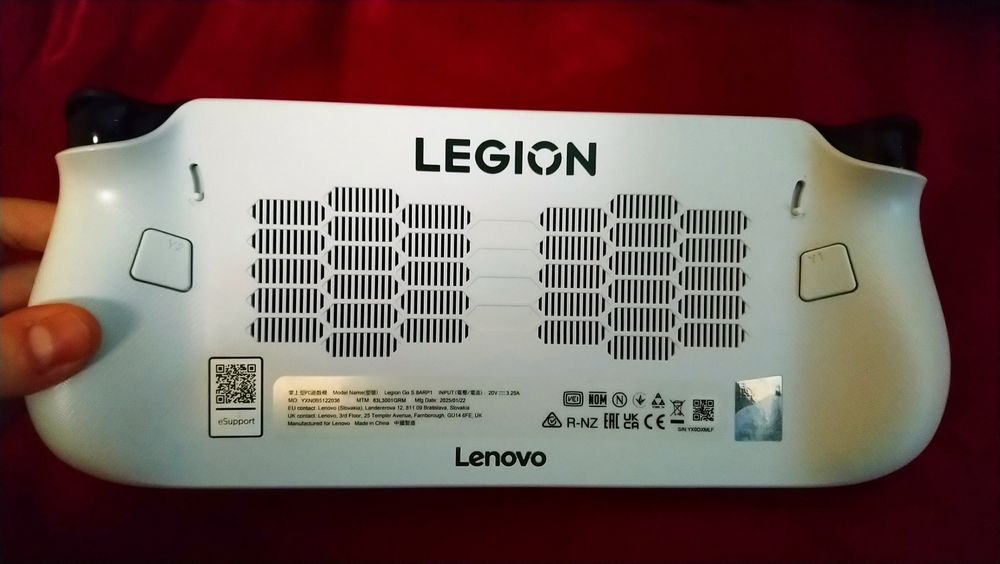 Lenovo Legion Go S 1TB/32gb В ГАРАНЦИЯ